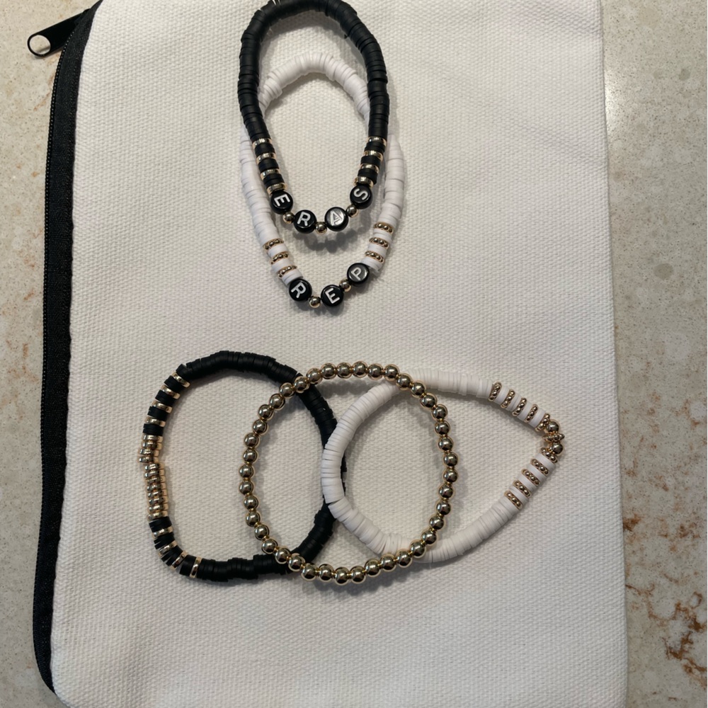 Eras & Reputation Friendship Bracelet Set - Picture 2 of 3
